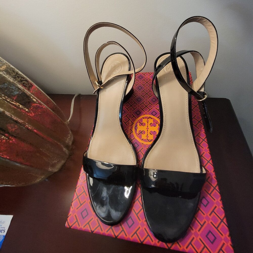 Tory Burch Elizabeth 2 - Black patent leather sandals